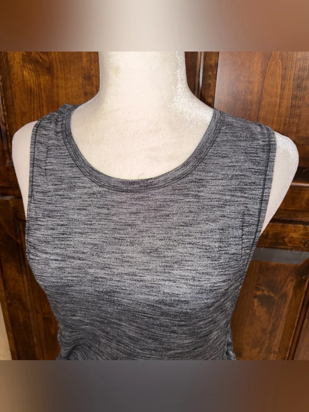 Lululemon Var-City Muscle Tank Heathered Gray Detailed Gym Sporty Athletic 8 M